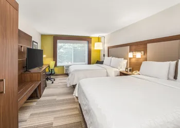 Holiday Inn Express & Suites Tacoma by IHG hotel thumbnail 4