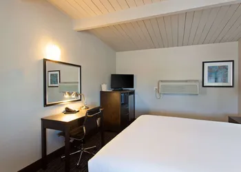 Days Inn by Wyndham Chowchilla Gateway to Yosemite hotel thumbnail 4