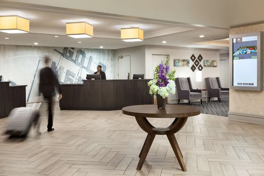 DoubleTree by Hilton Minneapolis - Park Place hotel detail image 6