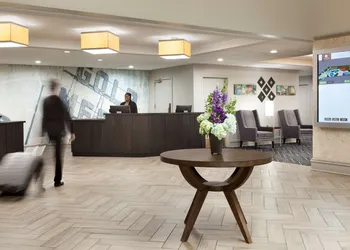 DoubleTree by Hilton Minneapolis - Park Place hotel thumbnail 6