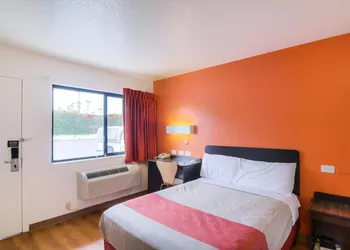 Motel 6-Camarillo CA hotel thumbnail 6