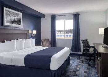 Travelodge Suites by Wyndham Saint John hotel thumbnail 7