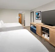 Hampton Inn & Suites Anaheim Garden Grove hotel detail image 7