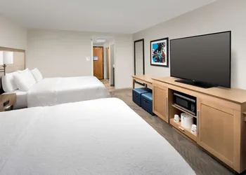 Hampton Inn & Suites Anaheim Garden Grove hotel thumbnail 7