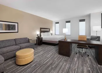 Hampton Inn & Suites Denver Downtown-Convention Center hotel thumbnail 5