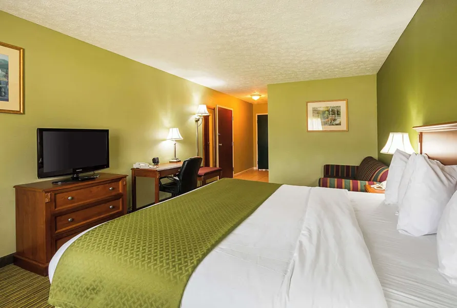Quality Inn Weston hotel detail image 6