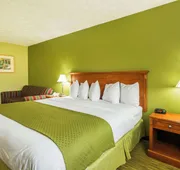 Quality Inn Weston hotel detail image 7