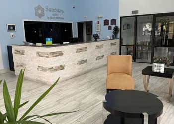 SureStay Hotel by Best Western Childress hotel thumbnail 3