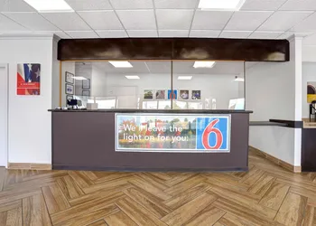 Motel 6 Jacksonville, NC hotel thumbnail 4