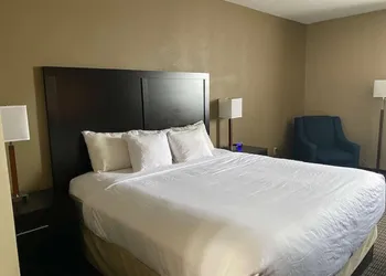 SureStay Plus by Best Western Jonestown Lebanon Valley hotel thumbnail 5