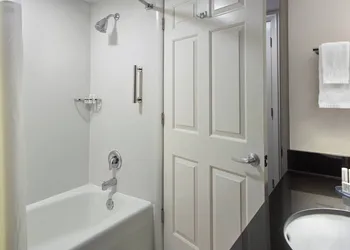 Fairfield by Marriott Inn & Suites Asheville Outlets hotel thumbnail 8