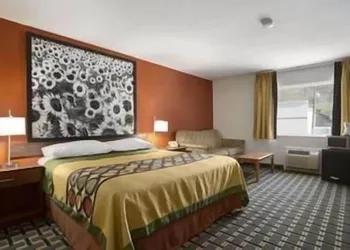 Super 8 Prestonsburg hotel thumbnail 8