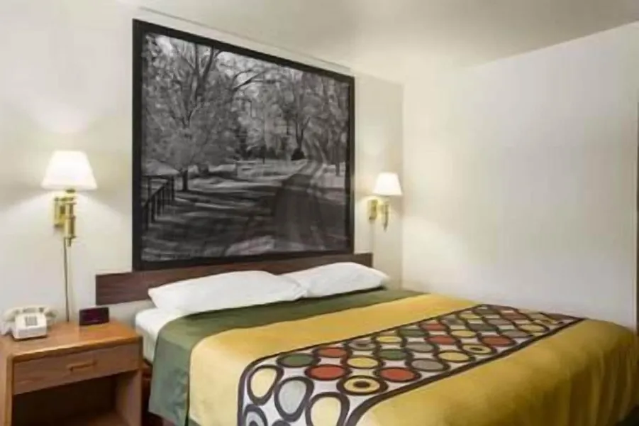 Super 8 Prestonsburg hotel detail image 6