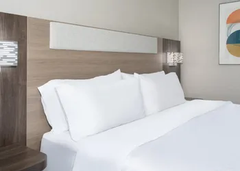 Holiday Inn Express Hotel & Suites Helena by IHG hotel thumbnail 3
