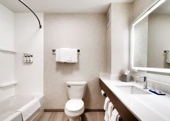 Holiday Inn Express Hotel & Suites Helena by IHG hotel thumbnail 7