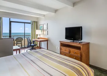 Country Inn & Suites by Radisson, Virginia Beach (Oceanfront) hotel thumbnail 5
