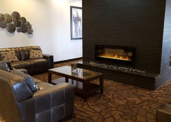 Expressway Suites Fargo hotel thumbnail 3