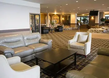 Edmonton Inn and Conference Centre hotel thumbnail 4