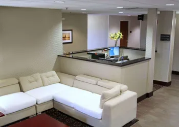 Hampton Inn Williamston hotel thumbnail 3