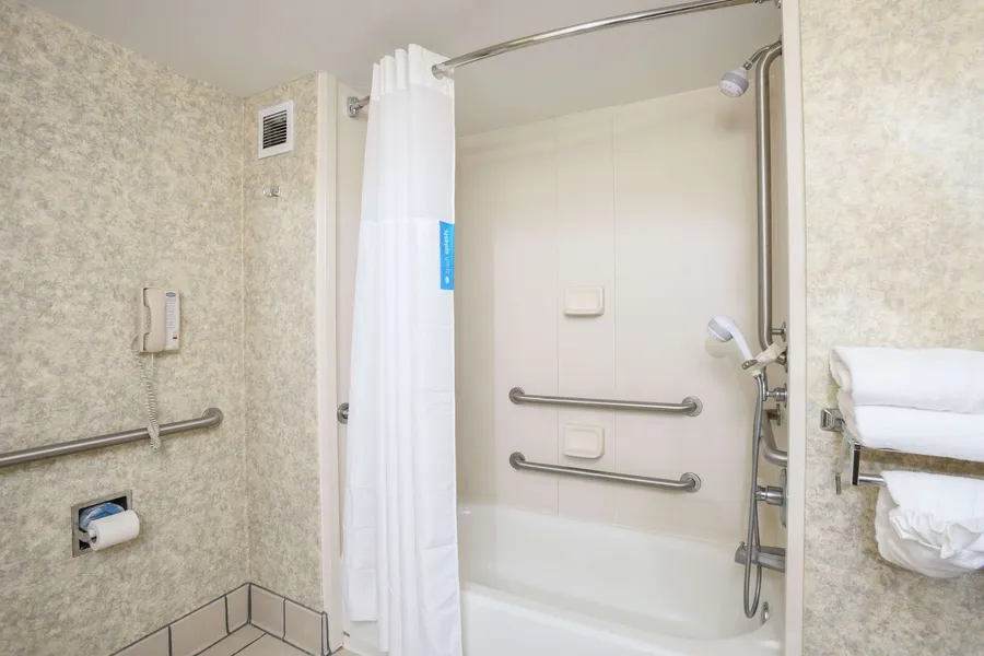 Hampton Inn Williamston hotel detail image 6