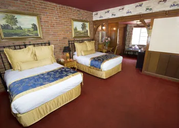 Madonna Inn hotel thumbnail 5
