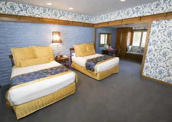Madonna Inn hotel thumbnail 7