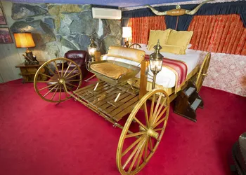 Madonna Inn hotel thumbnail 8