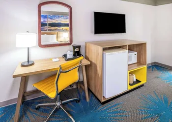Days Inn by Wyndham Delta CO hotel thumbnail 6