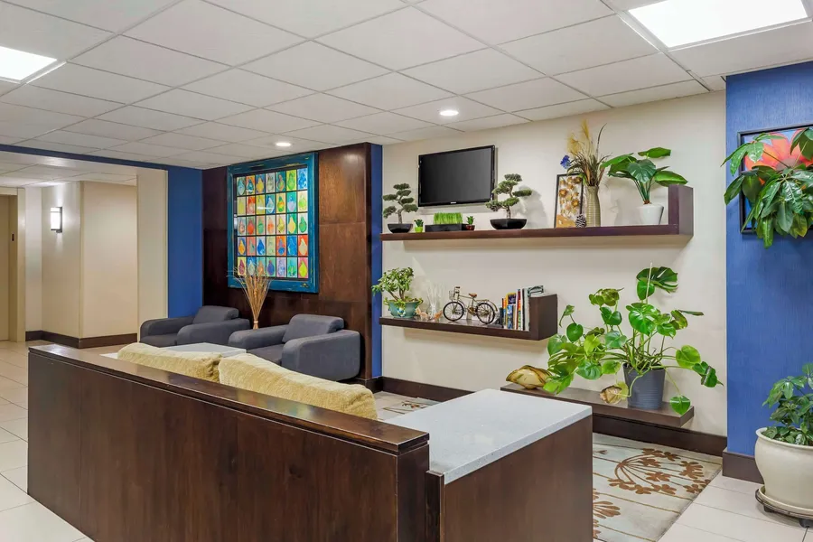 Best Western Plus Berkshire Hills Inn & Suites hotel detail image 2