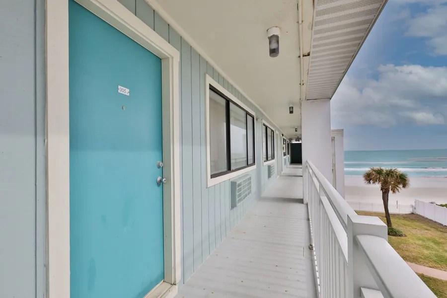 Coastal Waters Inn hotel detail image 2