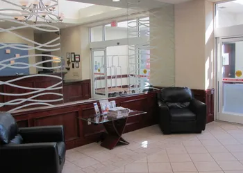 Holiday Inn Express Hotel & Suites Weslaco by IHG hotel thumbnail 2