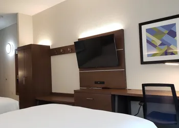 Holiday Inn Express Hotel & Suites Weslaco by IHG hotel thumbnail 3