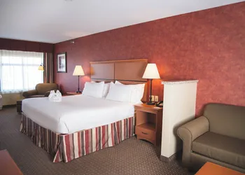 Holiday Inn Express & Suites Loveland by IHG hotel thumbnail 4