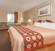 Super 8 by Wyndham Centerville-Richmond hotel detail image 5
