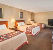 Super 8 by Wyndham Centerville-Richmond hotel detail image 7