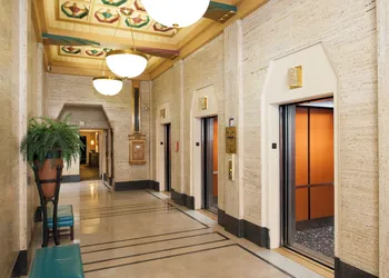Hampton Inn Indianapolis Downtown Across from Circle Centre hotel thumbnail 2