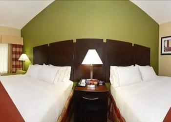 Holiday Inn Express & Suites Bonifay by IHG hotel thumbnail 4