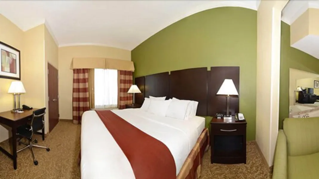 Holiday Inn Express & Suites Bonifay by IHG hotel detail image 6