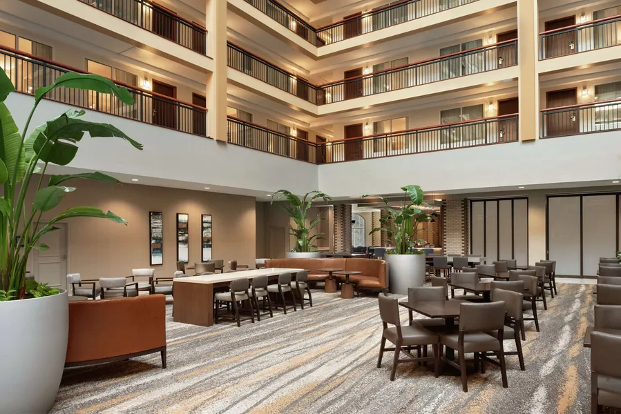 Embassy Suites by Hilton Cleveland Rockside hotel detail image 2