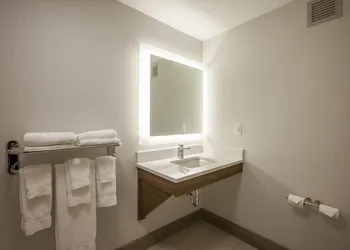 Holiday Inn Express Saint John Harbour Side by IHG hotel thumbnail 6