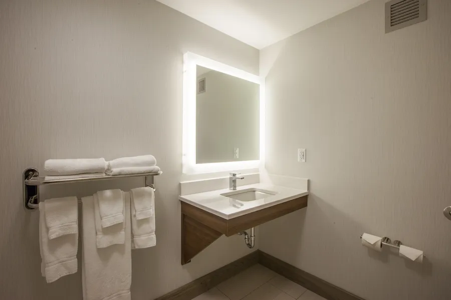 Holiday Inn Express Saint John Harbour Side by IHG hotel detail image 6