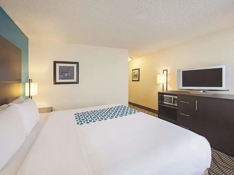 Spark by Hilton Central Point Medford hotel detail image 6