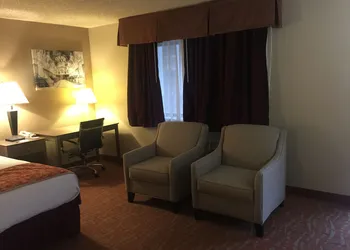 MHO Inn & Suites hotel thumbnail 2
