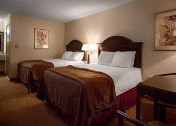 MHO Inn & Suites hotel thumbnail 8