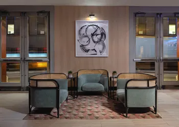 Dream Midtown, by Hyatt hotel thumbnail 7