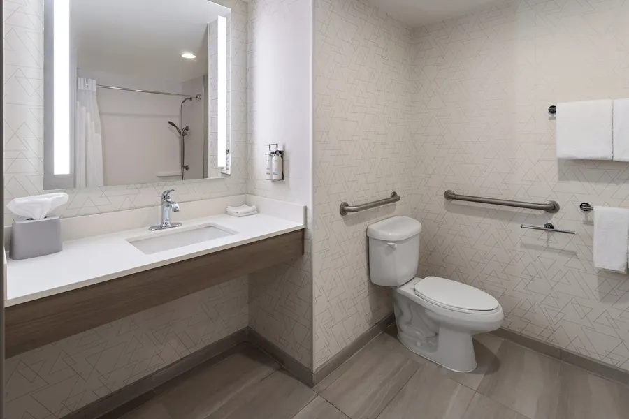 Holiday Inn Express Hotel & Suites Freeport by IHG hotel detail image 6