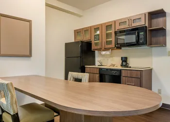 Candlewood Suites Fort Myers Sanibel Gateway by IHG hotel thumbnail 7