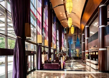 Delta Hotels by Marriott Burnaby Conference Centre hotel thumbnail 2