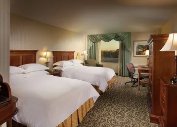 DoubleTree by Hilton Lisle Naperville hotel thumbnail 6