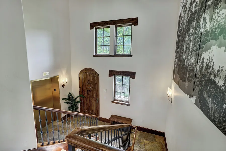 The Lodge at Vail, a RockResort by Vail Resorts hotel detail image 2